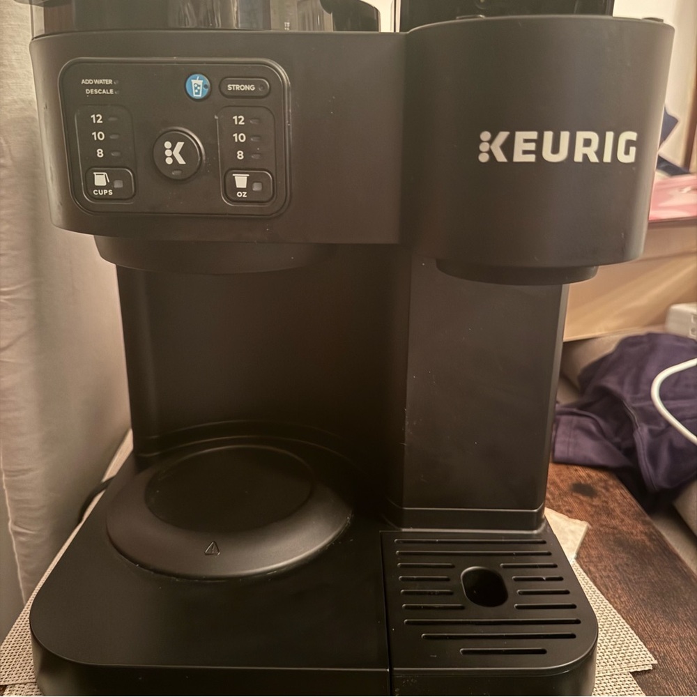 Keurig Matte Black Coffee Brewer